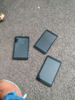 Photo I have three tablets nothing wrong with them what key is don't use them anymore make me an offer