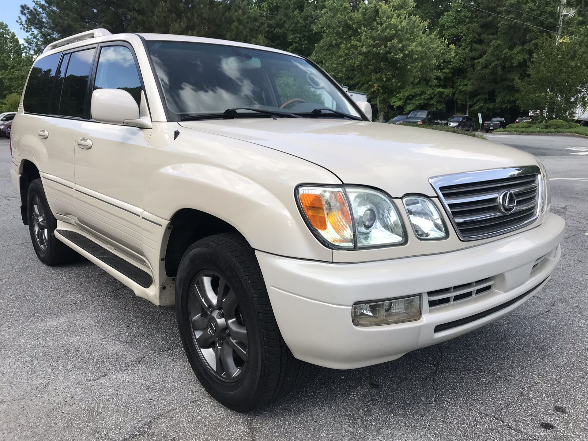 04 Lexus lx 470 low miles