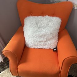ORANGE ACCENT CHAIR 