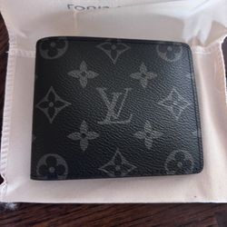 Louis Vuitton Wallet (black)