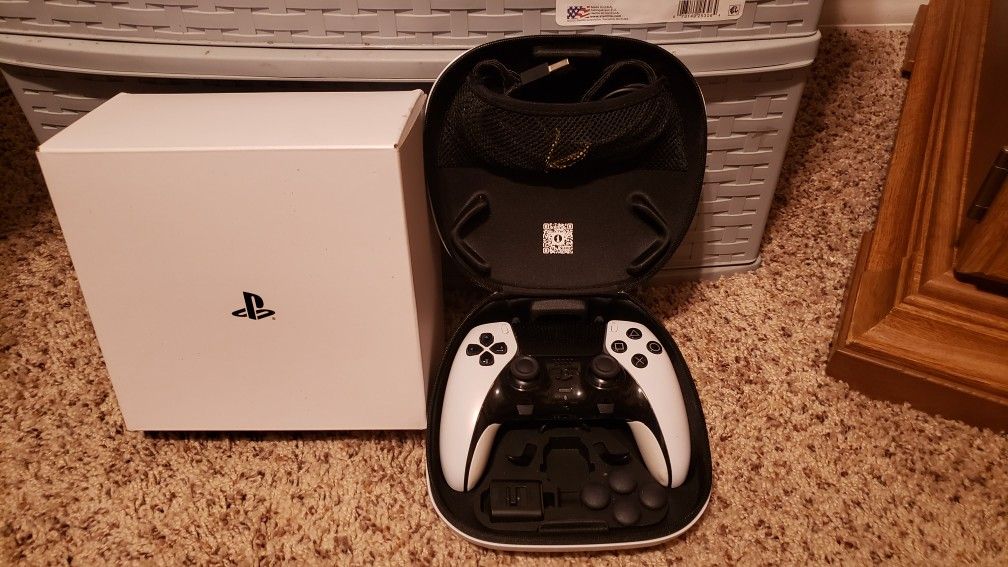 Ps5 Dual Sense Edge PLZ!! READ Description Dont Be The Last Broke Ass Devon Asking Dumb Questions And Trying To Get A $199 Controller For $10 Bucks