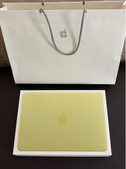 MacBook Neo - Citrus