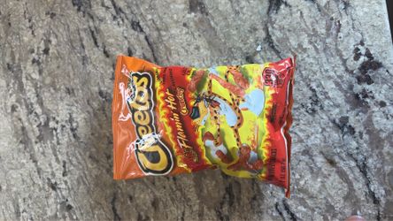 (Limited edition) hot Cheeto