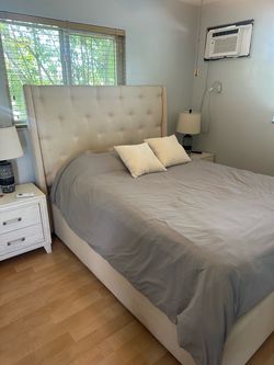 Complete Queen Bedroom Set – Upholstered Bed, Mattress & 2 Nightstands