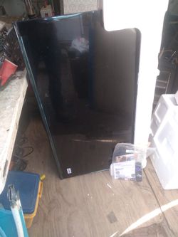 TV 40 INCH HISENSE BRAND NEW