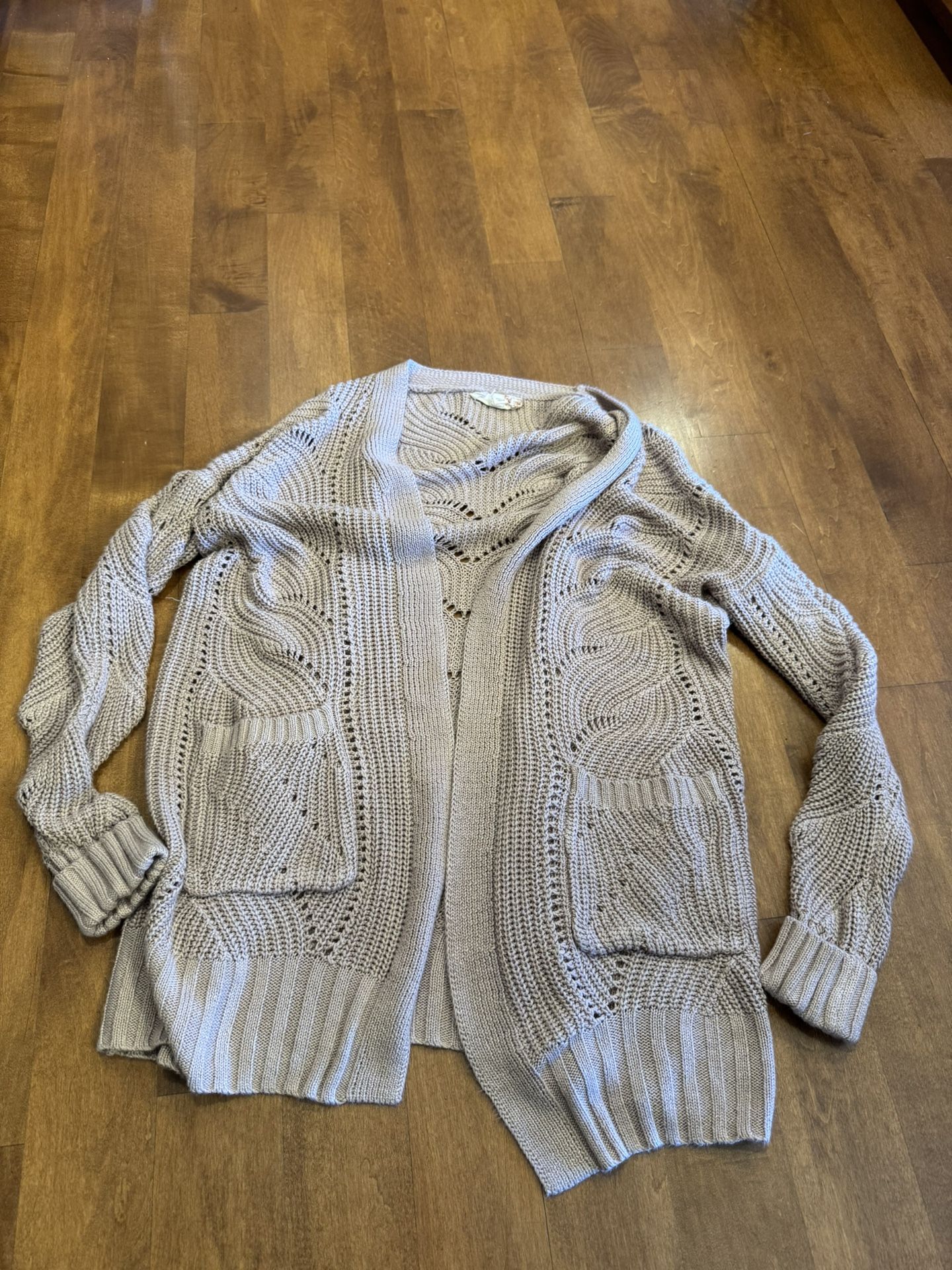 Woman’s pink republic cardigan, shipping available