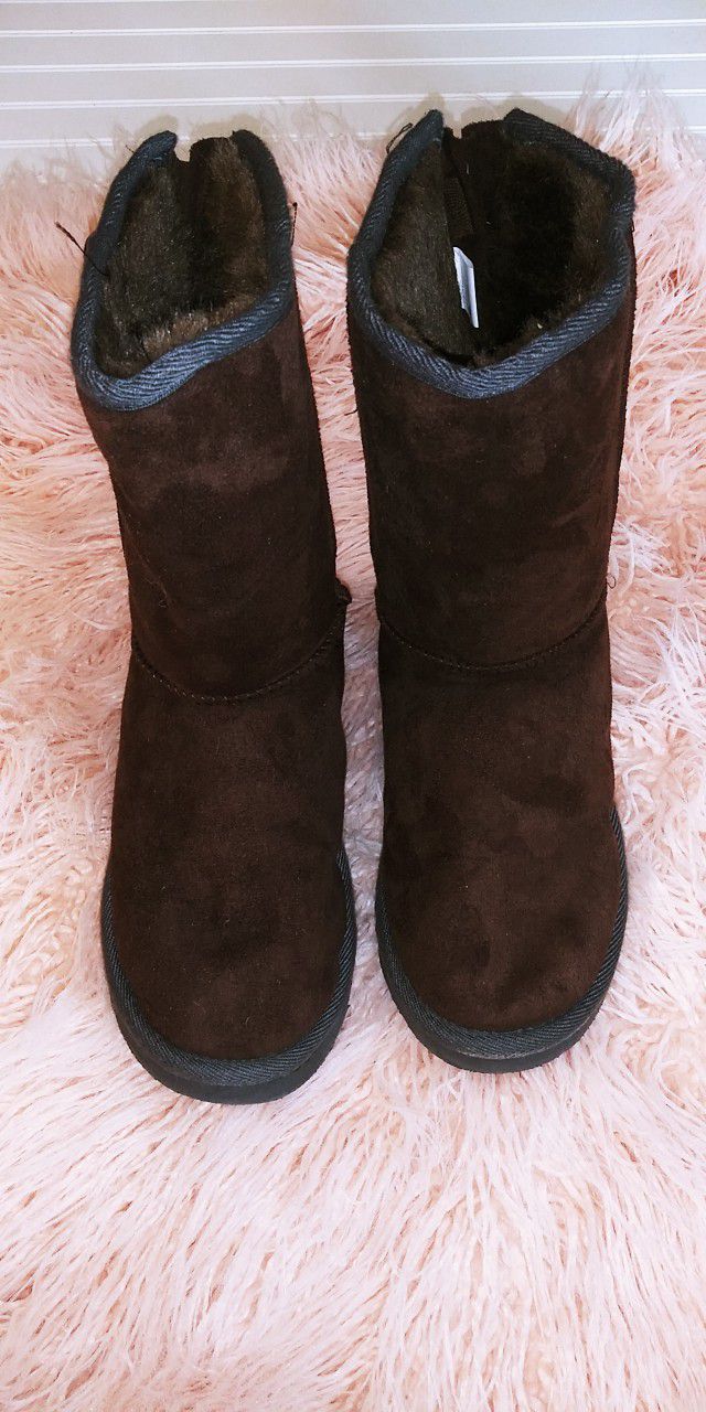 Women's Boots Aeropostale brown suede buckle fur lined winter boots women's size 7