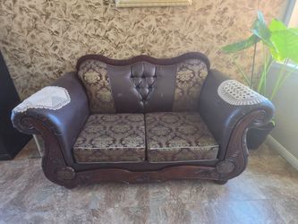 2 sofas
