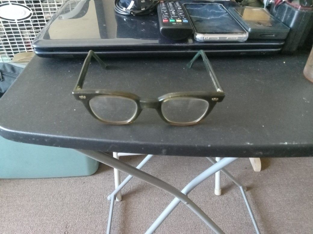 Vintage Glasses No Medicine