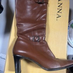 Women’s boots
