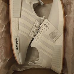 NMD_R1 BRAND NEW WITH TAG SIZE 10