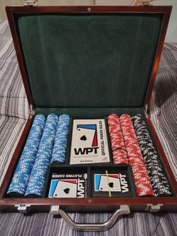 Delue Vintage Poker Set