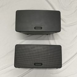 Pair of SONOS Play:3 Speakers