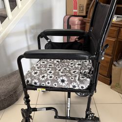 Light Weight Wheelchair 