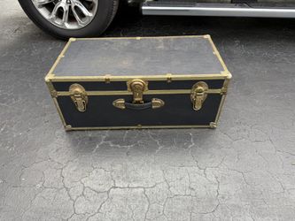Black And Gold Steamer Concourse Seward Trunk 