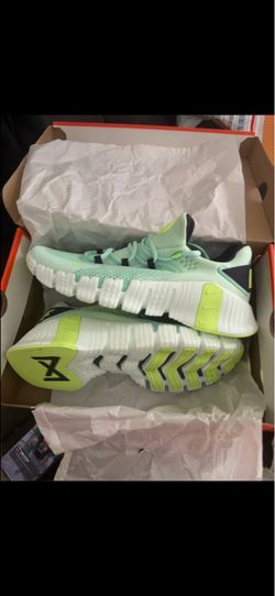 Size 11.5 Nike Free Metcon 4 Cross Training Shoes CT3886-300 Mint Foam-Ghost Green