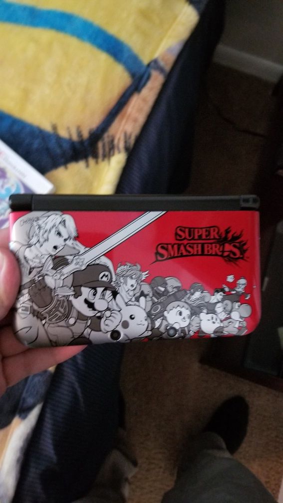 Nintendo 3DS XL Red Super Smash Edition