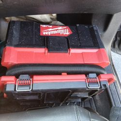 Milwaukee Vacuum Brushless 