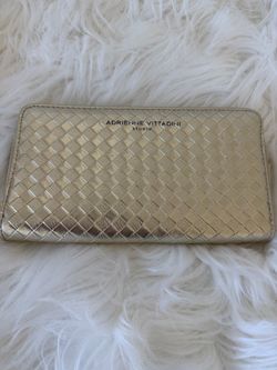Adrienne Vittadini wallet