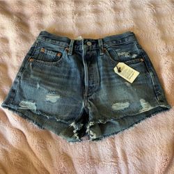 Levi’s shorts