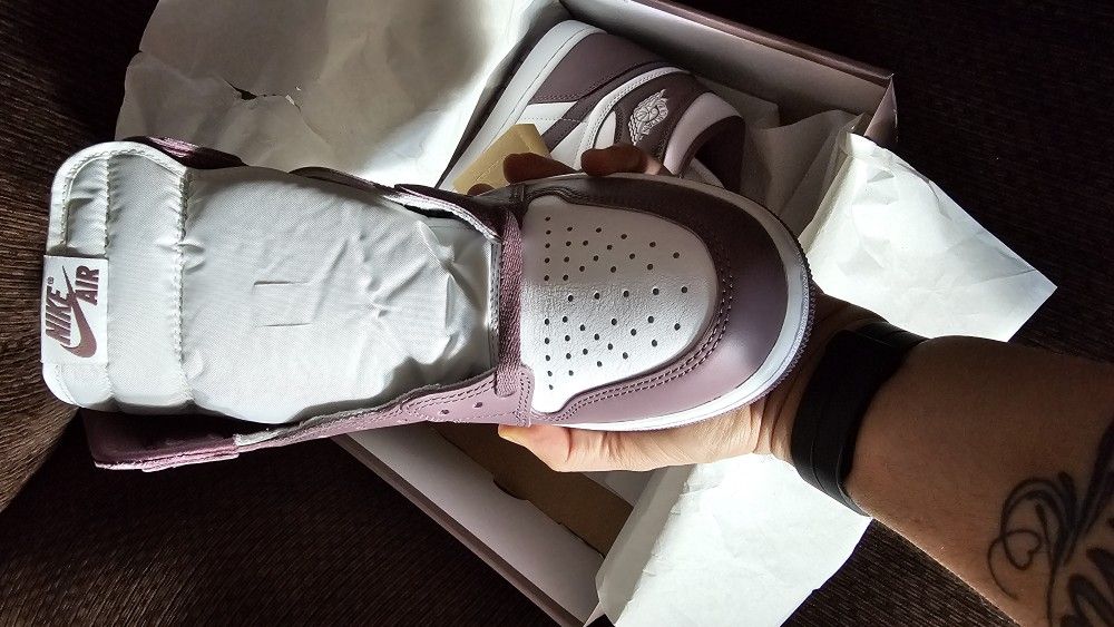 Men's AJ1 Retro High OG "If It's Posted It's Still Available"