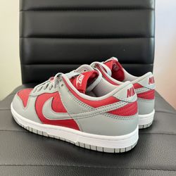 Nike Dunks 