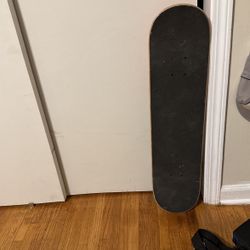 Skate board