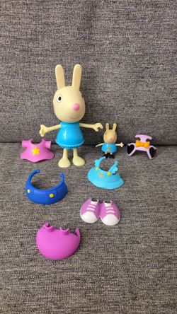 Peppa Pig Toys Rebecca Rabbit Dress-Up 6” Figure with 6 Fashion Accessories,