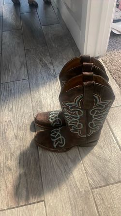 Brown Leather Cowboy Boots with Turquoise Embroidery, size 6.5