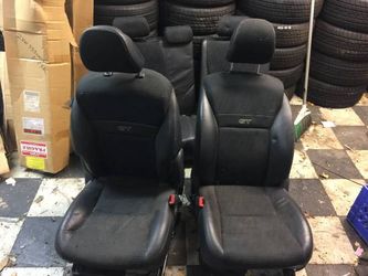 Pontiac vibe GT seats