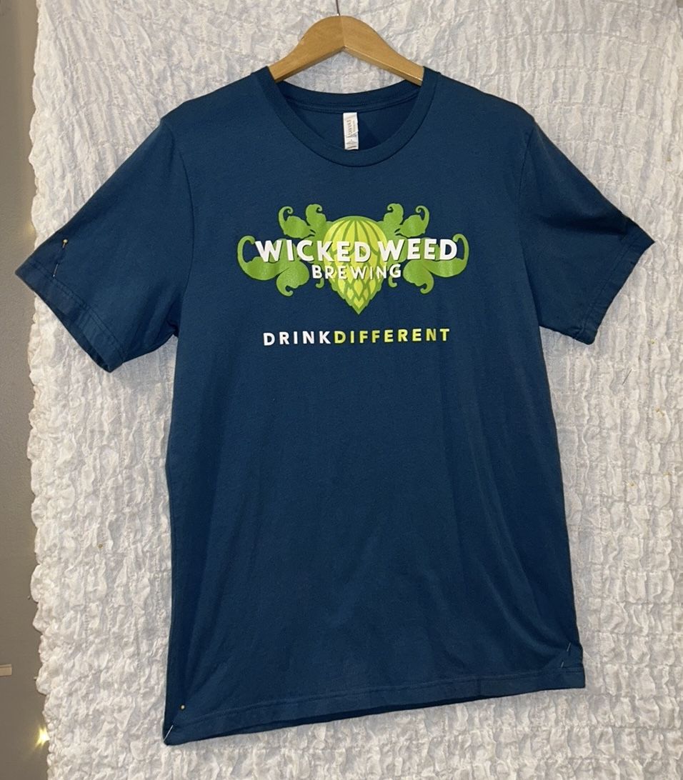 Wicked Weed Brewing Asheville NC: Short Sleeved. T-Shirt, Size: X-Large
