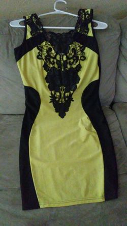 Black n yellow dress
