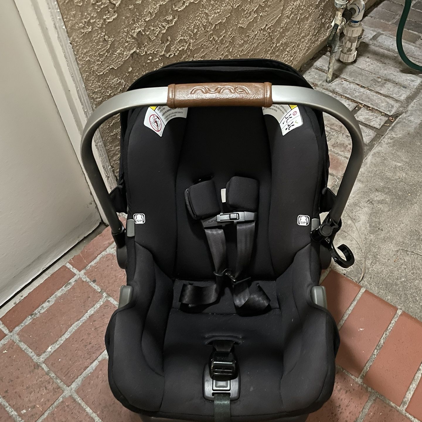 Nuna Infant Carseat