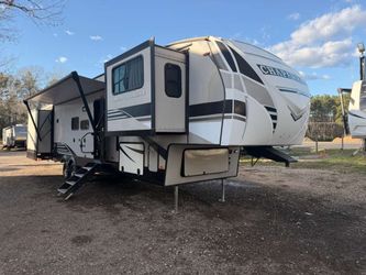 2021 FOREST RIVER CHAPARRAL