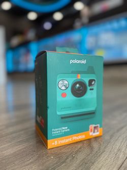 Polaroid Now Instant Camera ( Payment Plans Available / Planes De Pagos Disponibles )