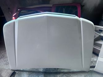 White Escalade 02-06 Car Hood