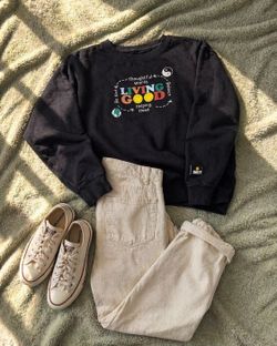 RSQ Smiley “Living Good” Sweater | Size Medium