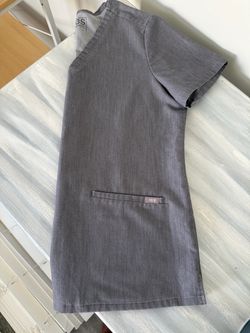 Figs Top