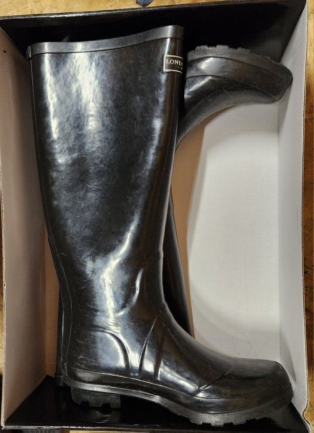 London Fog Size 6 Black rain boots