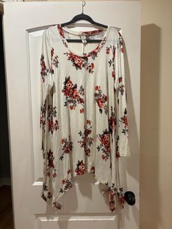 FLORAL DRESS  - BARELY WORN