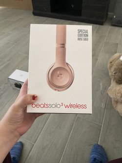Beats Solo 3 Rose Gold Edition