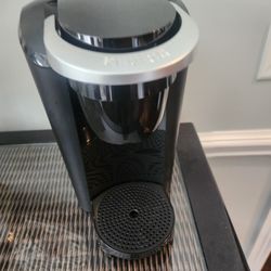 *** KEURIG COFFEE MAKER ***