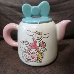 Hello Kitty Ceramic Tea Pot