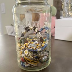 Jewelry jar 