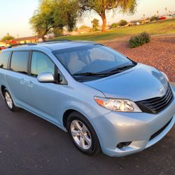 2016 Toyota Sienna