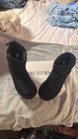 New boots $20 size8