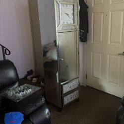 diamond mirror clock
