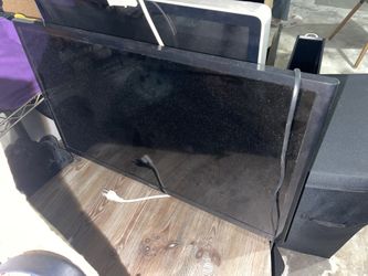 32” TV