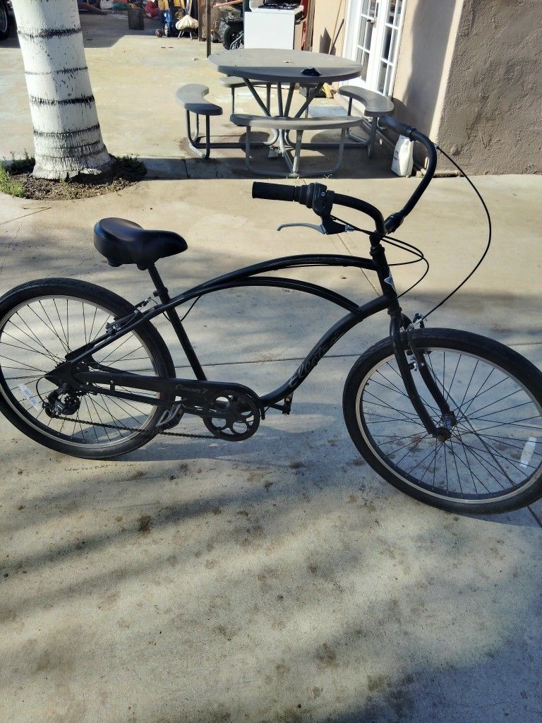7 Speed Electra Cruiser Bike