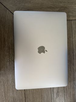 MacBook Pro 13" (Mid-2022)